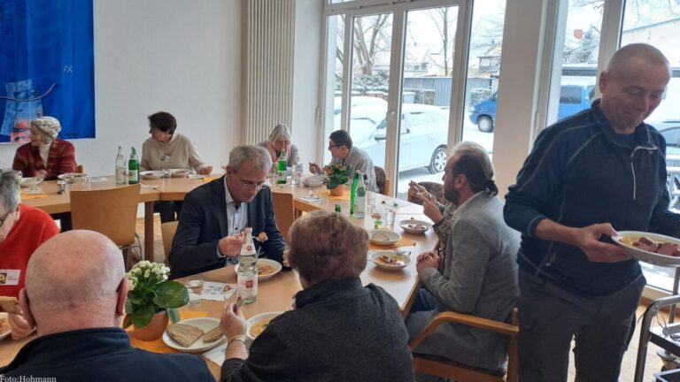 Menschen beim Essen