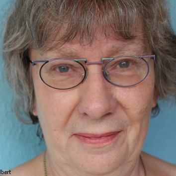 Portrait von Ruth Marthiensen