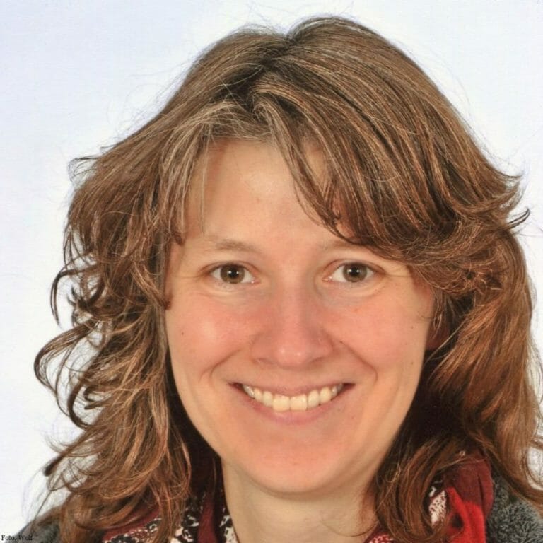 Portraitfoto von Sabine Wolf